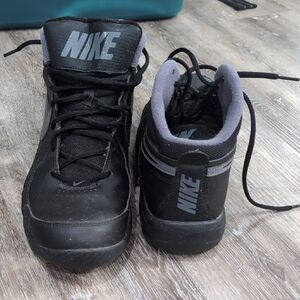 Nike Black and Gray Athletic Shoes